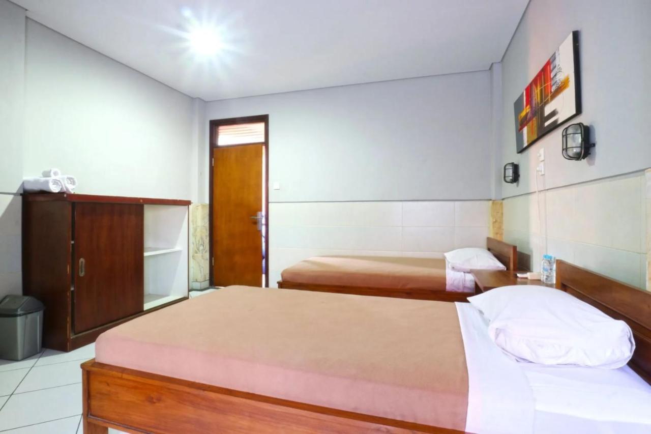 Kedin'S Inn Denpasar Extérieur photo